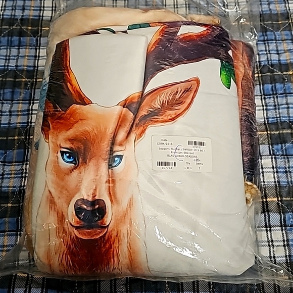 Seasons blanket 50x60 throw premium sherpa - Picture 1 of 3